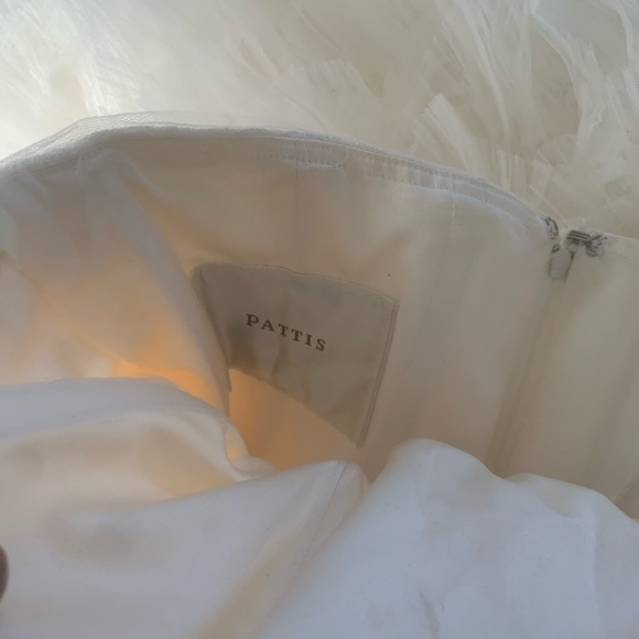 Wedding dress - Picture 9 of 9